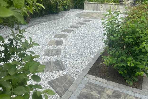 Tobermore-Historic-Flags-Slate-and-Sienna-Sets-Graphite-image